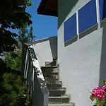 블루 베이 비치 코이니라