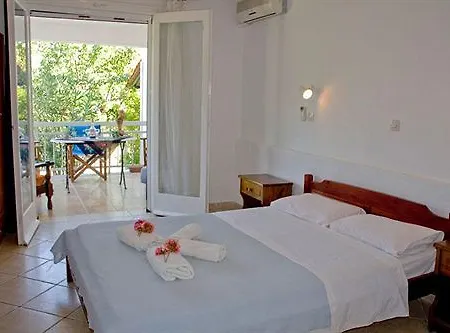 Blue Bay Хотел 3*