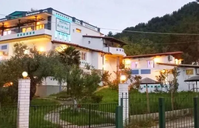 블루 베이 비치 호텔 코이니라